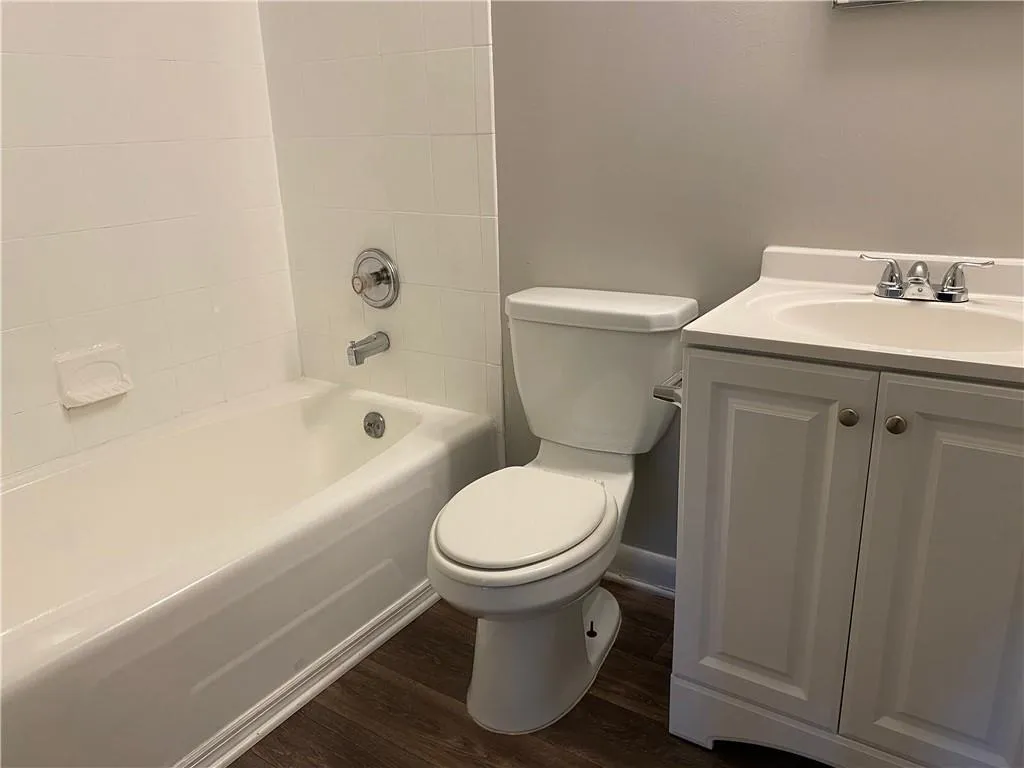 Mableton, Georgia 30126, United States, 2 Bedrooms Bedrooms, ,1 BathroomBathrooms,Residential,Active,25693