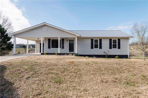 A home in Calhoun