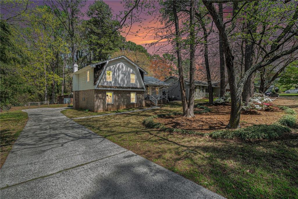 403 Red Oak Lane, Lawrenceville, Georgia image 32
