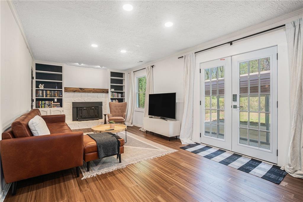 403 Red Oak Lane, Lawrenceville, Georgia image 13