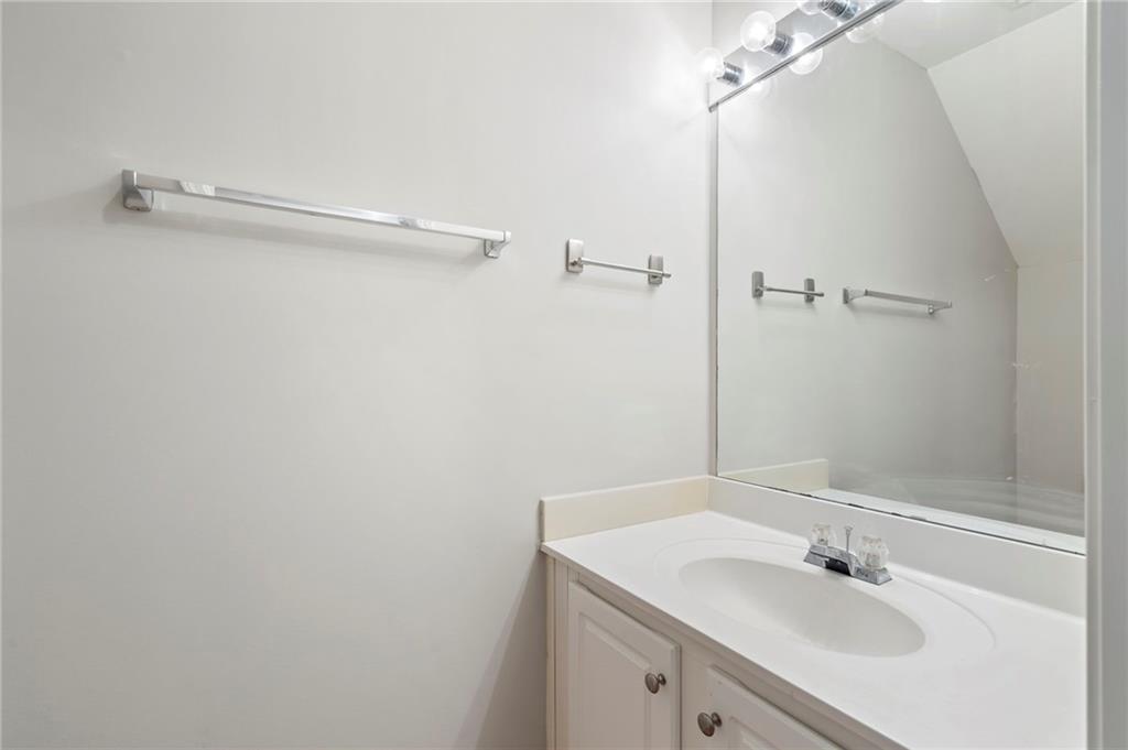 5106 Manerdale Drive SE 1