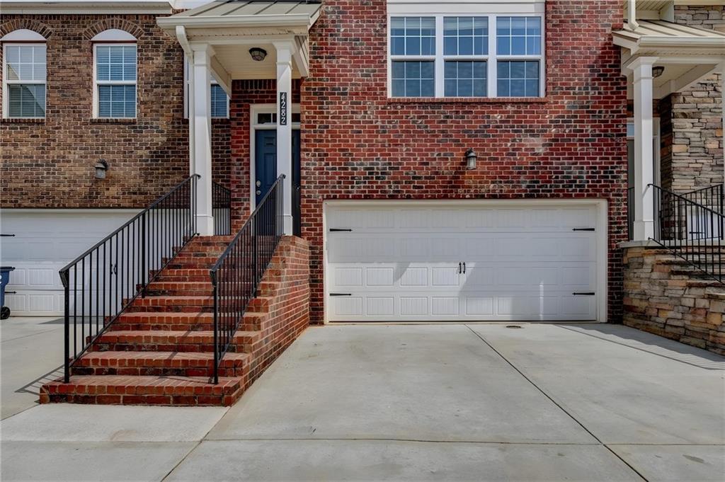 4282 Buford Valley Way