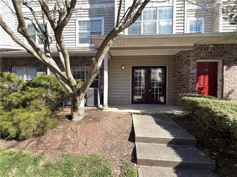 Condo For Sale - 2700 Pine Tree Road #3006<br/> Fulton County, Atlanta, GA 30324