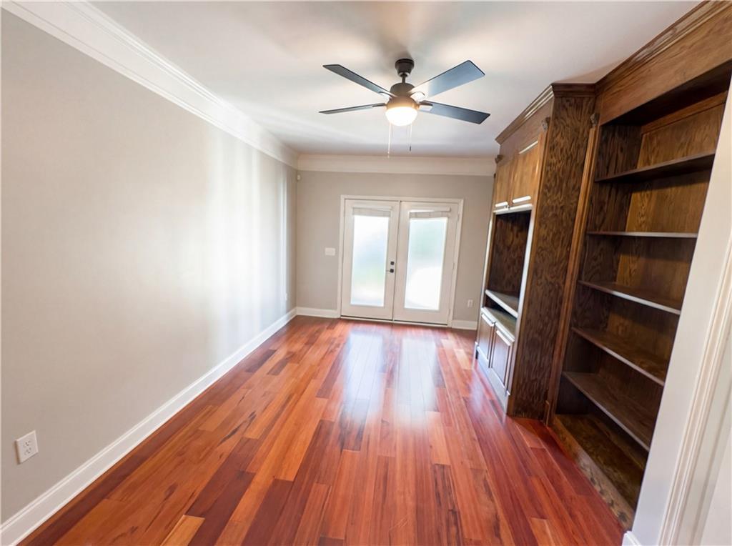 2700 Pine Tree Road NE 3006