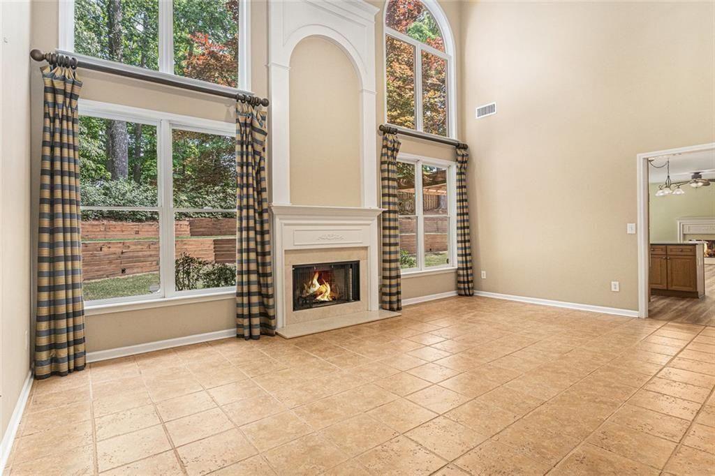 LONGPOINTE - Residential
