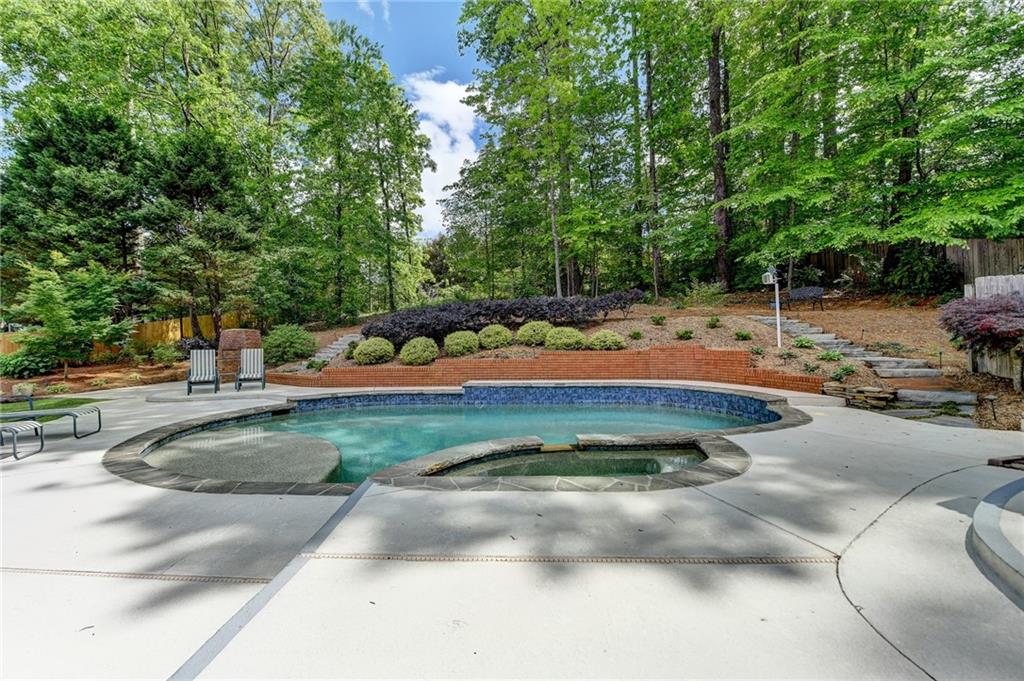5335 Bannergate Drive, Johns Creek, Georgia image 32