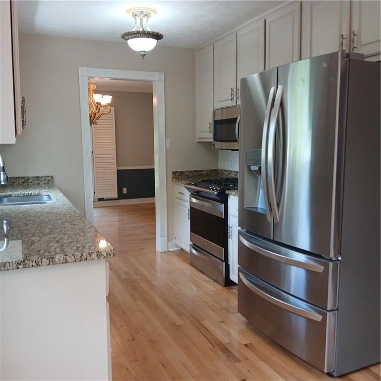 621 Windgrove Road SE