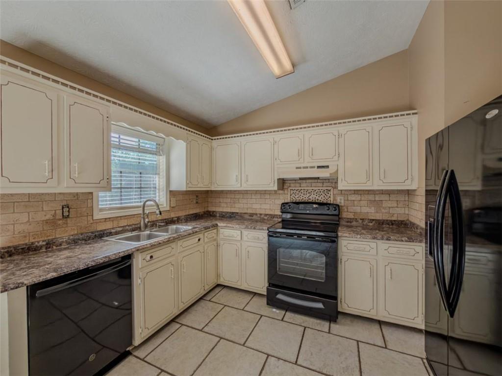 3119 Tadmore Court