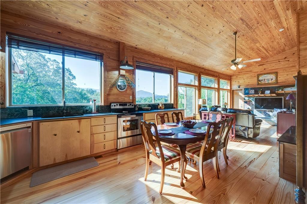 325 Weoka Court