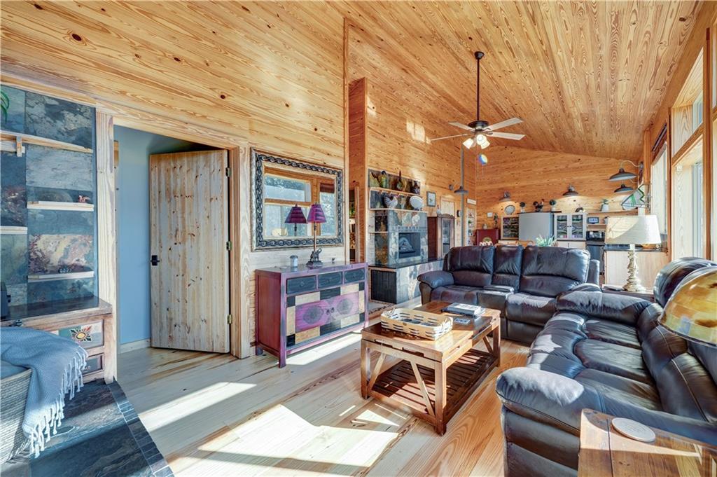 325 Weoka Court