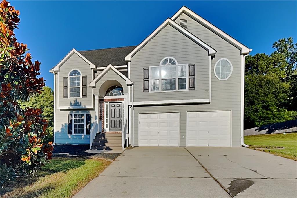 Charming 4 bed, 3 bath, 2,409 sqft home in Hiram! Open kitchen concept with updated counters and a spacious living room. Primary suite with attached bathroom. Spacious backyard, great for gatherings! Pets accepted on a case by case basis. Additional admin fees apply. The Fireplace is decorative. Schedule your showing today! This home is as-is.
LEASE TERM:1-2 years
This home may be located within a Homeowners Association (HOA) community. If so, residents will be responsible for adhering to all HOA rules and regulations. Please contact your agent or landlord's agent for more information.