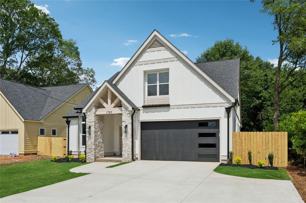 1780 AIRCRAFT Drive SE