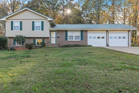 A home in Flowery Branch