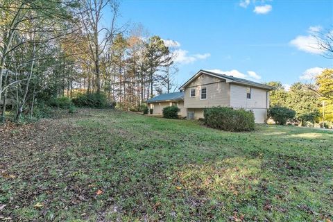 A home in Flowery Branch