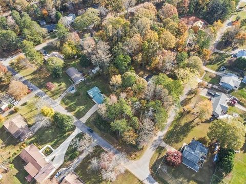 A home in Flowery Branch