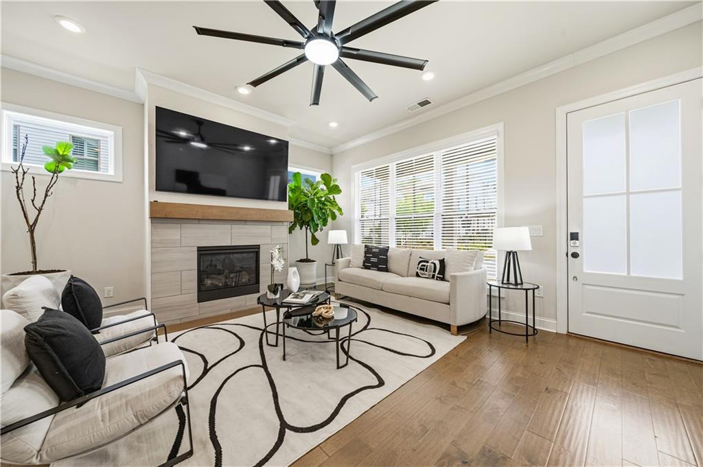 1053 Harvest Park Lane