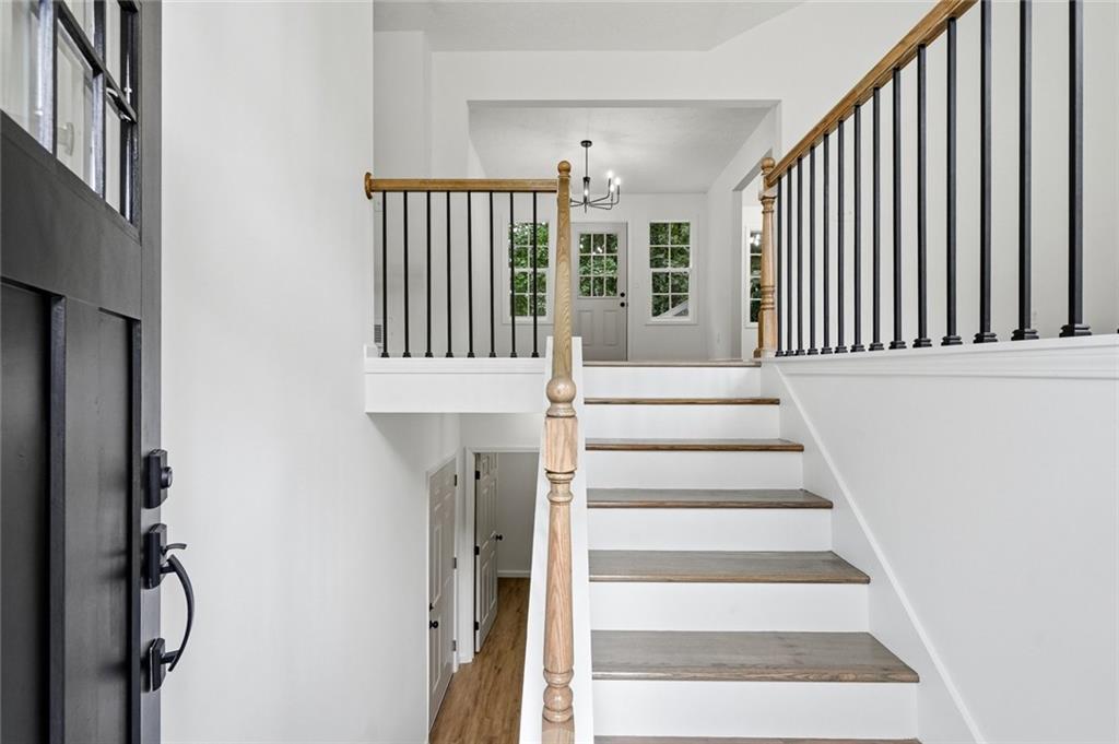 195 Ashbury Court