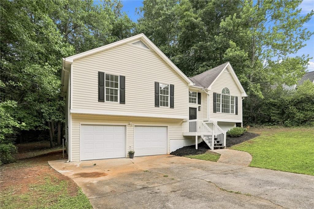 195 Ashbury Court
