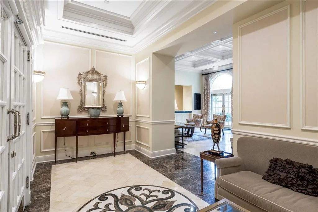 Atlanta, Georgia 30309, United States, 2 Bedrooms Bedrooms, ,2 BathroomsBathrooms,Residential,Active,184954