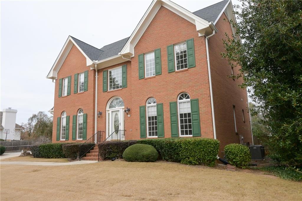 1402 Bromley Drive SE