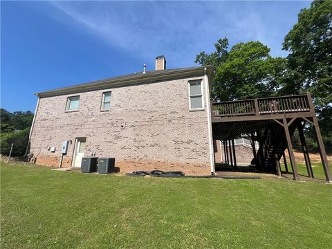 A home in Powder Springs