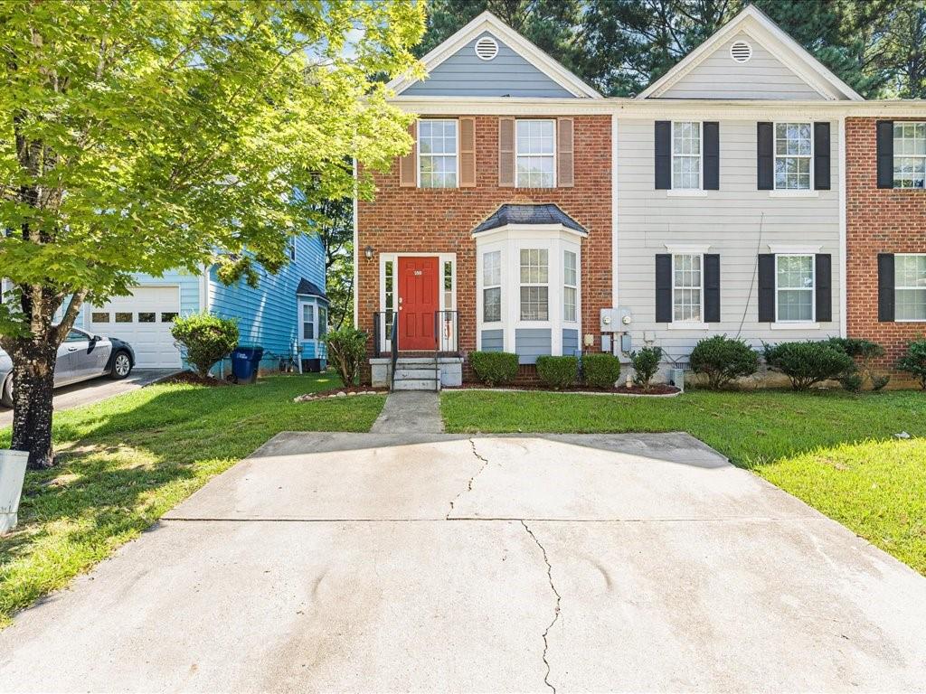 Welcome to this 2-bedroom, 2-bath townhome in the Burdett Ridge community of College Park. Ideal for investors, this property offers no rental restrictions, making it a turnkey opportunity.
The kitchen features stainless steel appliances and flows seamlessly into the family room, creating a perfect space for entertaining or relaxing at home. Each bedroom includes its own private bathroom, offering privacy and convenience – a perfect setup for roommates or guests.
The upper-level laundry room adds ease to your daily routine, and the home’s thoughtful layout maximizes comfort and functionality. Burdett Ridge offers a convenient location near shopping, dining, and major commuter routes, making it an ideal spot for renters or owner-occupants alike.
Don’t miss this opportunity to own a versatile and well-appointed townhome in College Park!