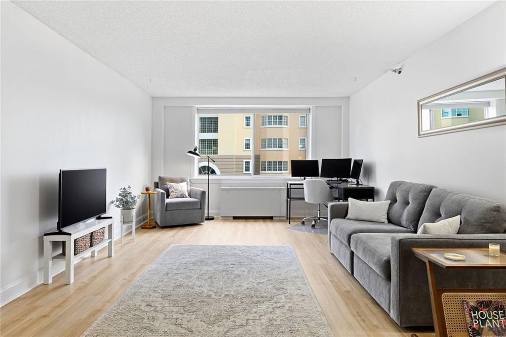 2479 Peachtree Road NE 303
