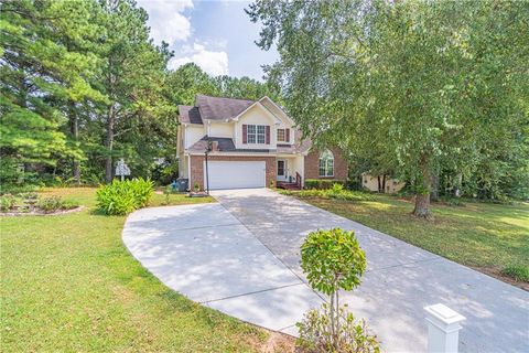 A home in Dacula