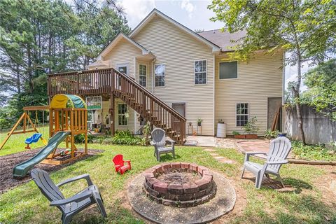 A home in Dacula