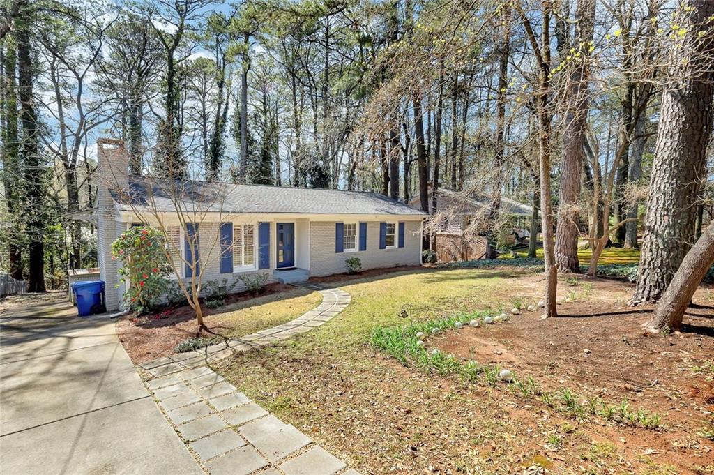 807 Cardova Drive NE