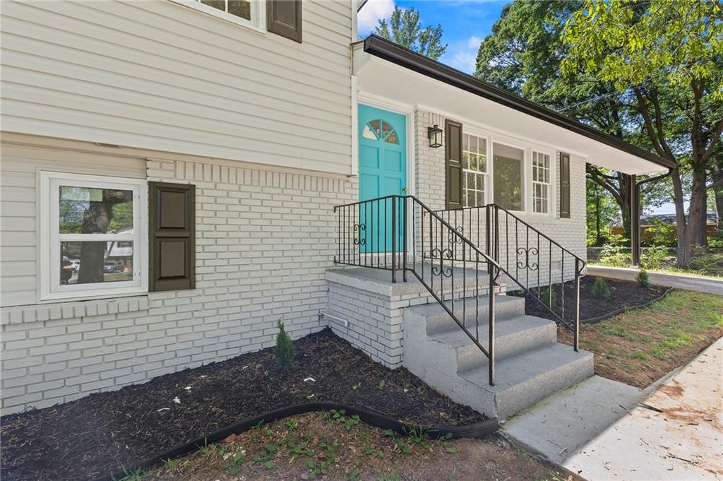 1593 Jolly Green Court