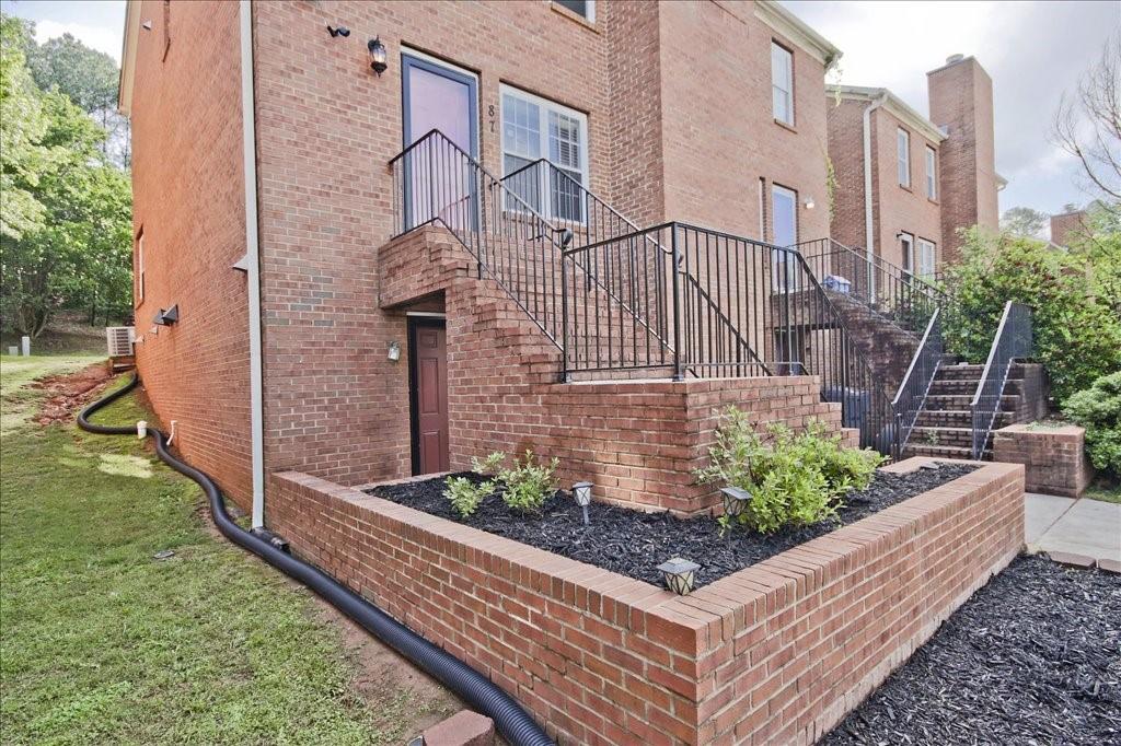87 Davis Mill Court, Lawrenceville, Georgia image 2