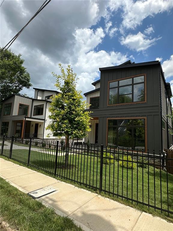 Photo of 1144 Hubbard Street SW, Atlanta, GA 30310 (MLS # 7840418)