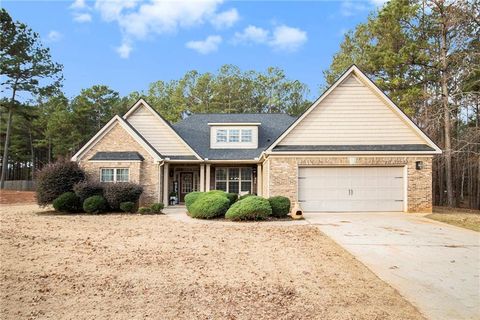 A home in Newnan