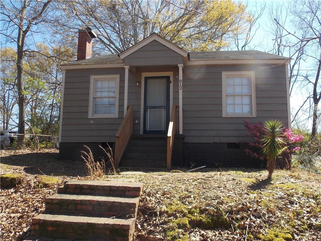 822 W SOLOMON Street W