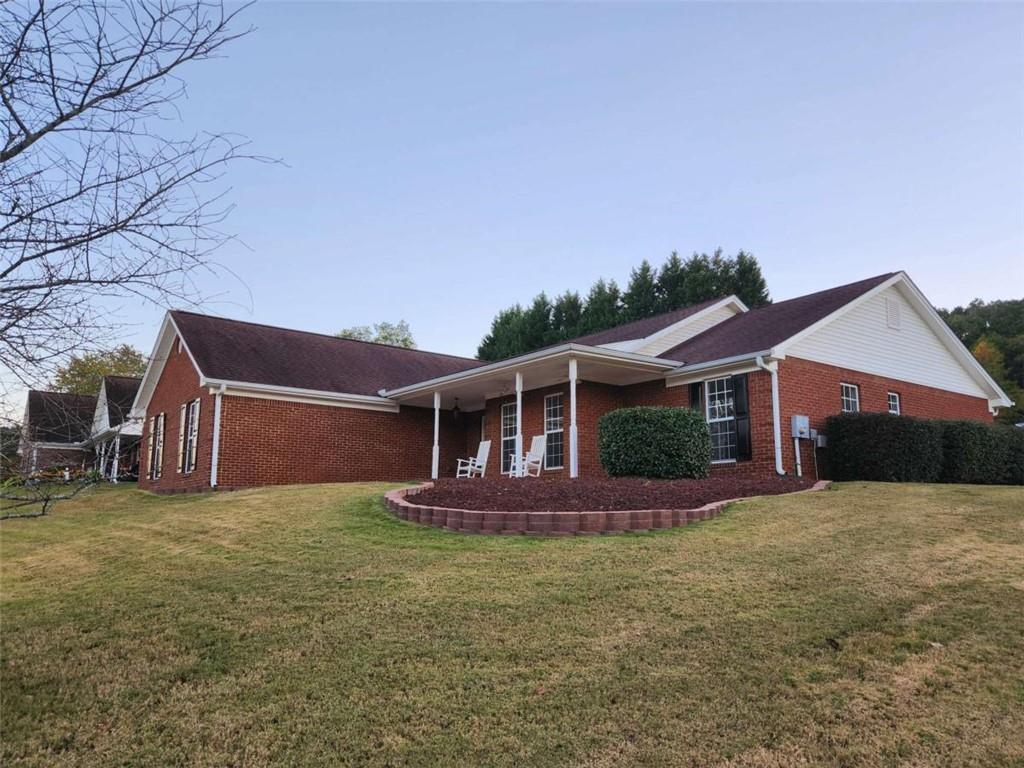 612 Teal Drive, Winder, Georgia image 4
