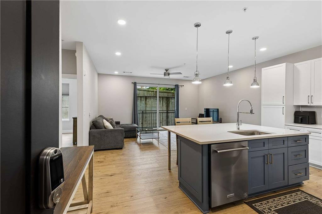 22 Airline Street NE 108