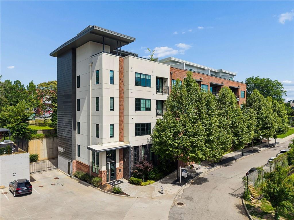 22 Airline Street NE 108