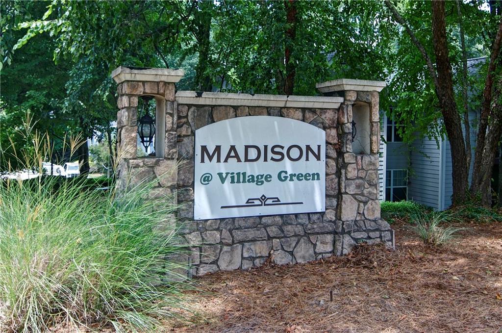 Madison st Village Green - Residential Lease