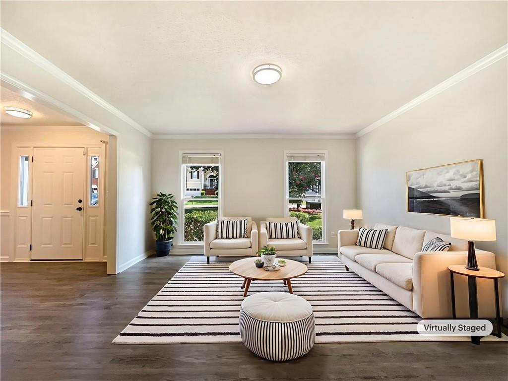 143 Hunters Creek