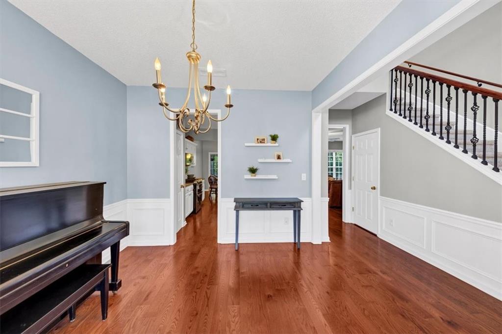 338 Santa Anita Avenue, Woodstock, Georgia image 8