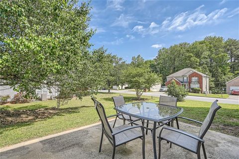 A home in Ellenwood