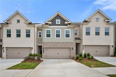 Townhouse For Sale - 203 Abbotts Crossing Circle<br/> Conyers, GA 30094