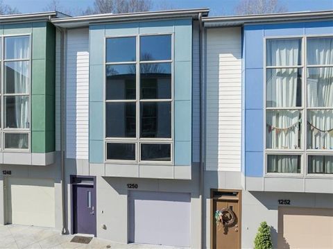 Townhouse For Sale - 1250 Breuer Mews<br/> Atlanta, GA 30318