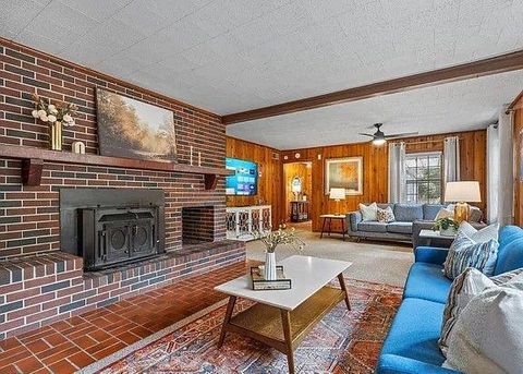 Homes For Sale - 264 Euharlee Road<br/> Cartersville, GA 30120