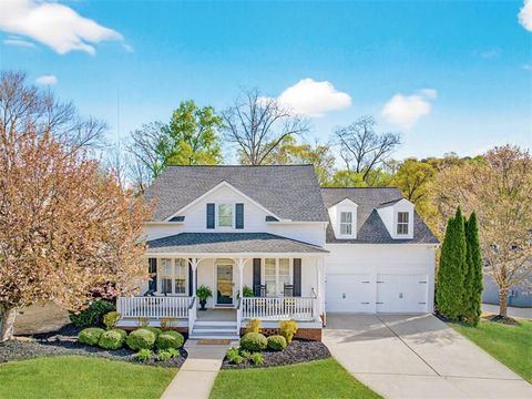 Homes For Sale - 7371 Grand Reunion Drive<br/> Hoschton, GA 30548