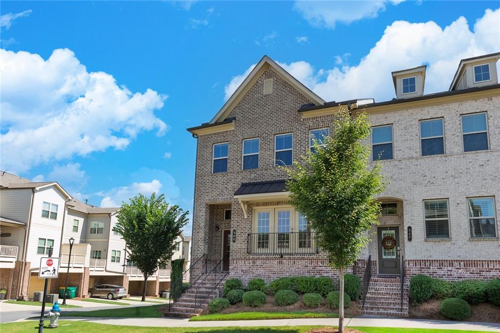 345 Commons Avenue
