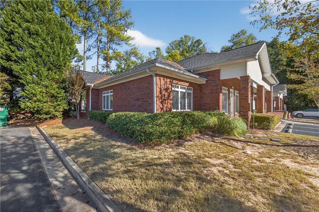 3790 Holcomb Bridge Road 201
