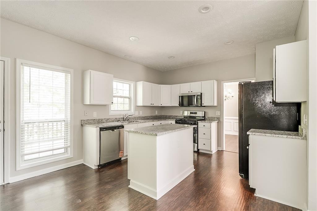 2845 White Blossom Lane, Suwanee, Georgia image 27