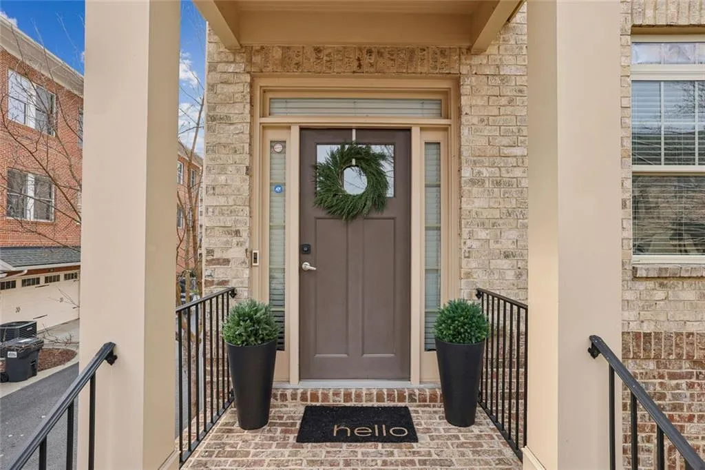 Atlanta, Georgia 30324, United States, 3 Bedrooms Bedrooms, ,4 BathroomsBathrooms,Residential,Active,79141